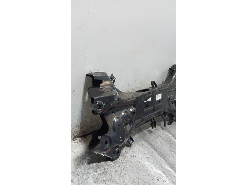 Recambio de puente delantero para hyundai i20 klass referencia OEM IAM   