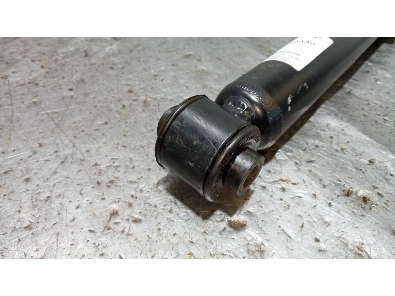 Recambio de amortiguador trasero izquierdo para hyundai i20 klass referencia OEM IAM 55300Q0AA0  