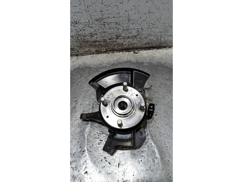 Recambio de mangueta delantera derecha para hyundai i20 klass referencia OEM IAM   