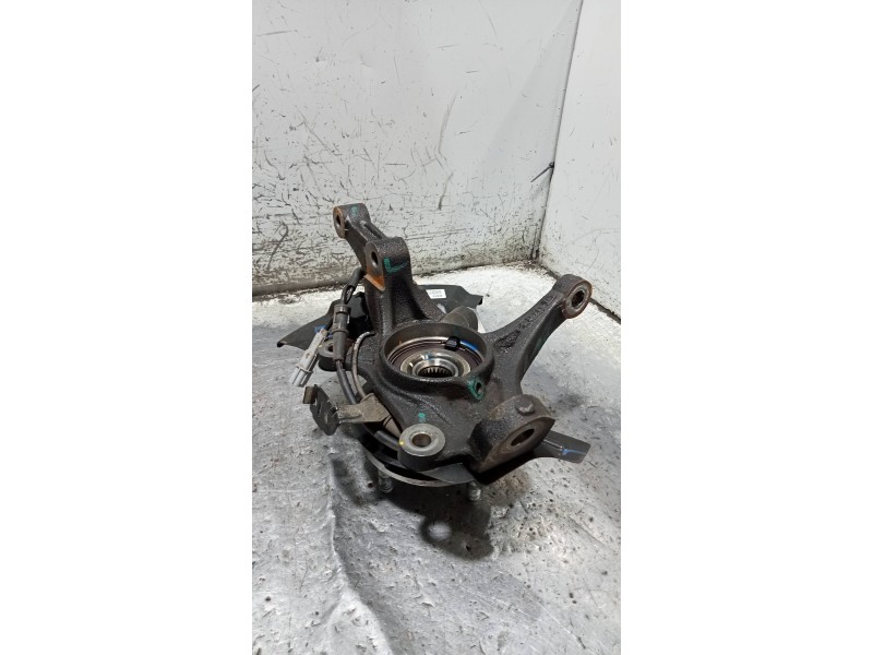 Recambio de mangueta delantera derecha para hyundai i20 klass referencia OEM IAM   