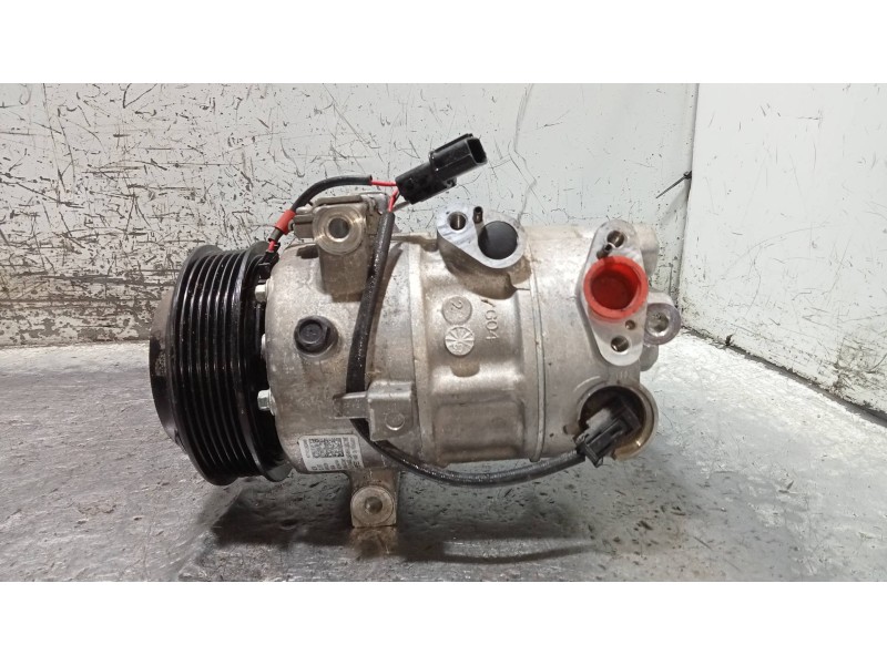 Recambio de compresor aire acondicionado para hyundai i20 klass referencia OEM IAM 97701Q0300  