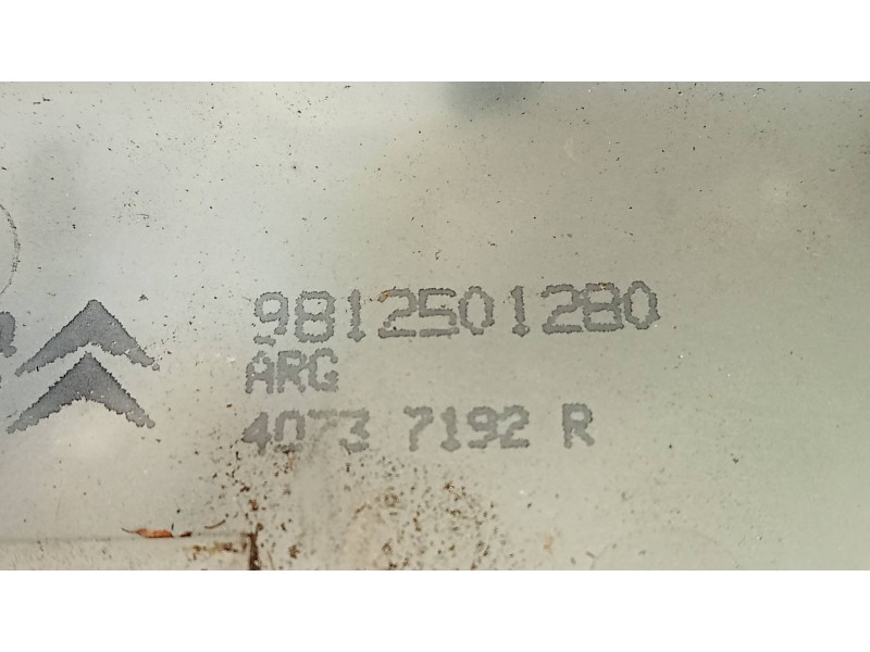 Recambio de motor cierre centralizado trasero izquierdo para peugeot 208 allure referencia OEM IAM 9812501280  