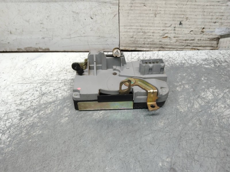 Recambio de motor cierre centralizado delantero izquierdo para peugeot 306 berlina 3/4/5 puertas (s2) boulebard referencia OEM I