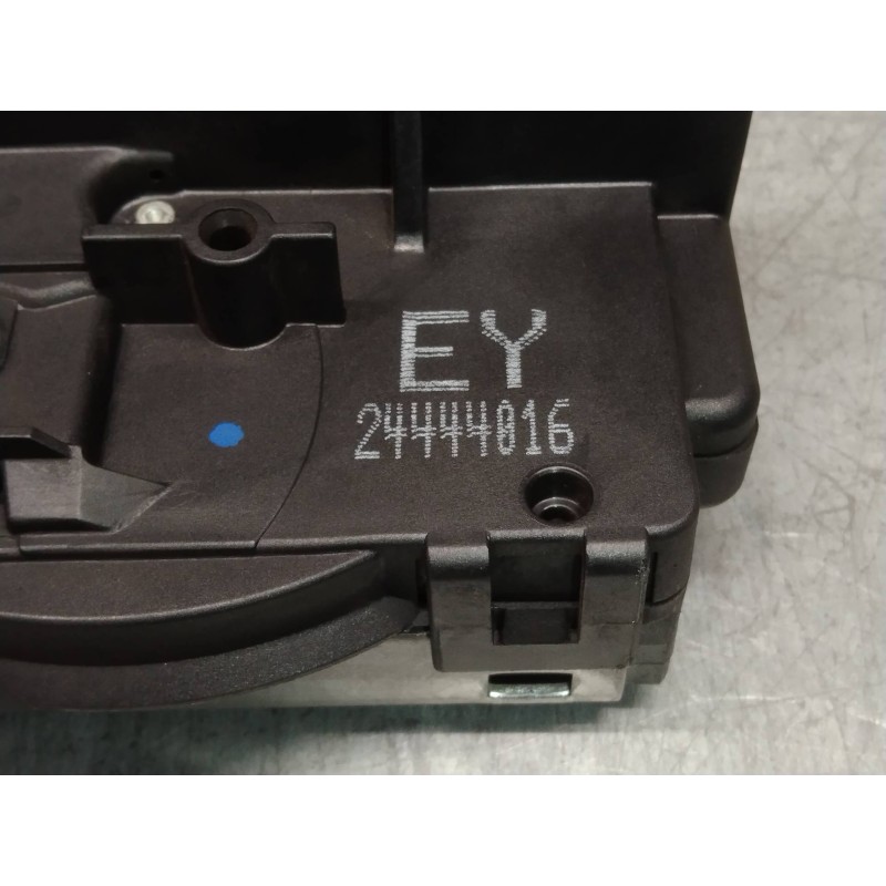 Recambio de motor cierre centralizado delantero derecho para opel astra g berlina club referencia OEM IAM 24444016 EY 3P