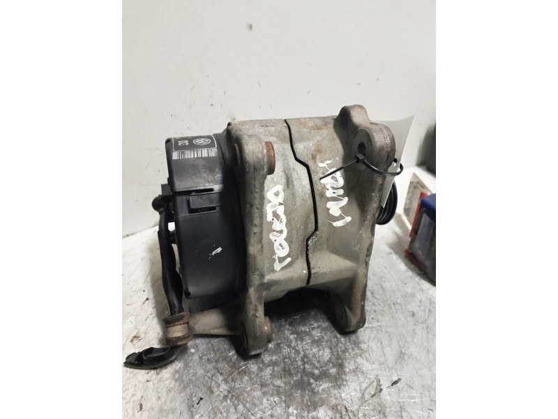 Recambio de alternador para seat toledo (1l) master referencia OEM IAM 0123320007  