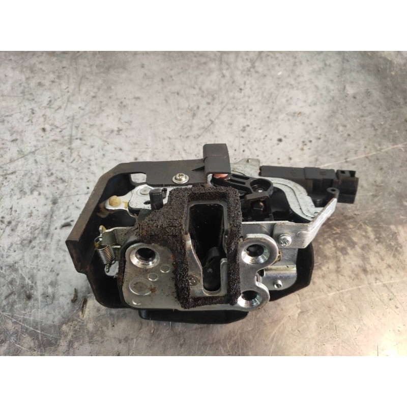 Recambio de motor cierre centralizado trasero izquierdo para kia picanto 1.1 crdi active referencia OEM IAM   5P