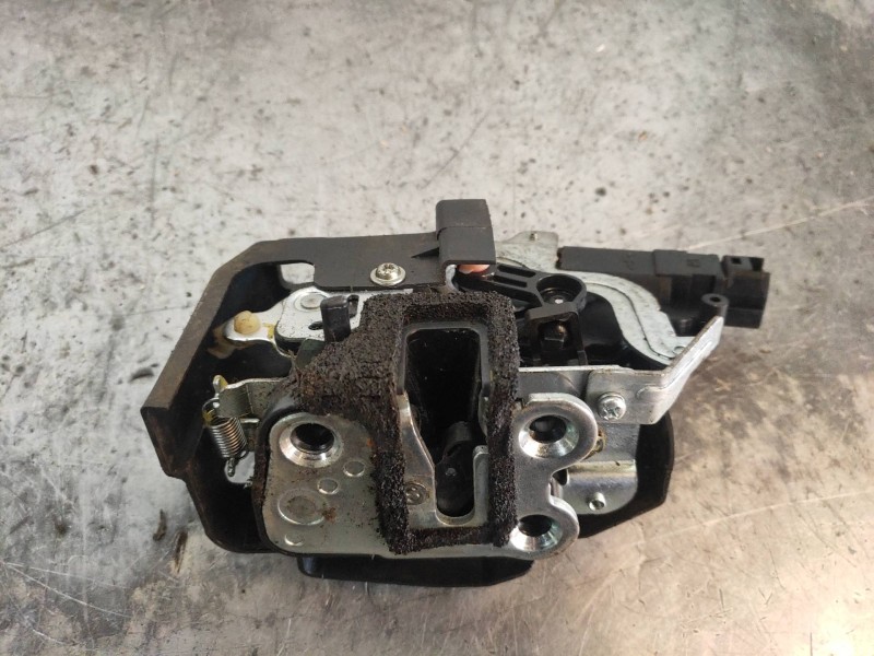 Recambio de motor cierre centralizado trasero izquierdo para kia picanto 1.1 crdi active referencia OEM IAM   5P