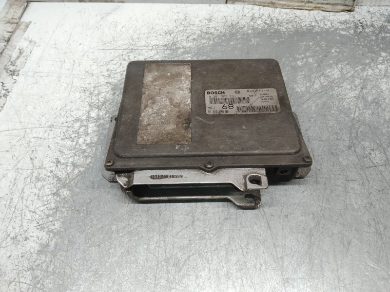 Recambio de centralita motor uce para peugeot 106 (s2) kid referencia OEM IAM 0261203736 9620398980 MA3168