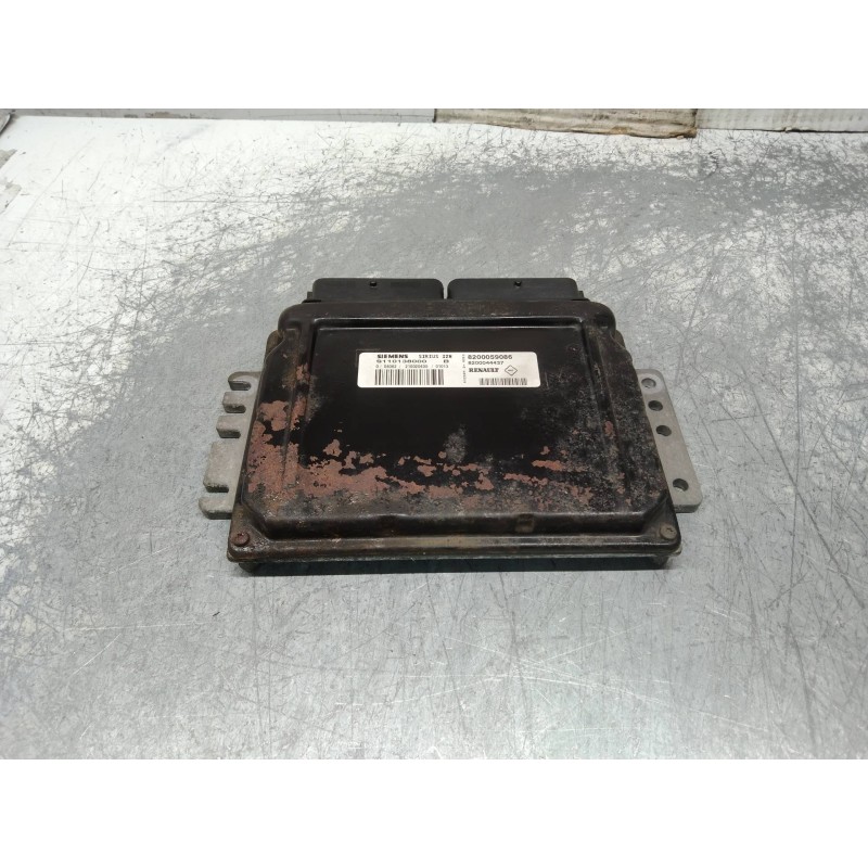 Recambio de centralita motor uce para renault megane i fase 2 berlina (ba0) 1.4 16v expression referencia OEM IAM S110138000B 82