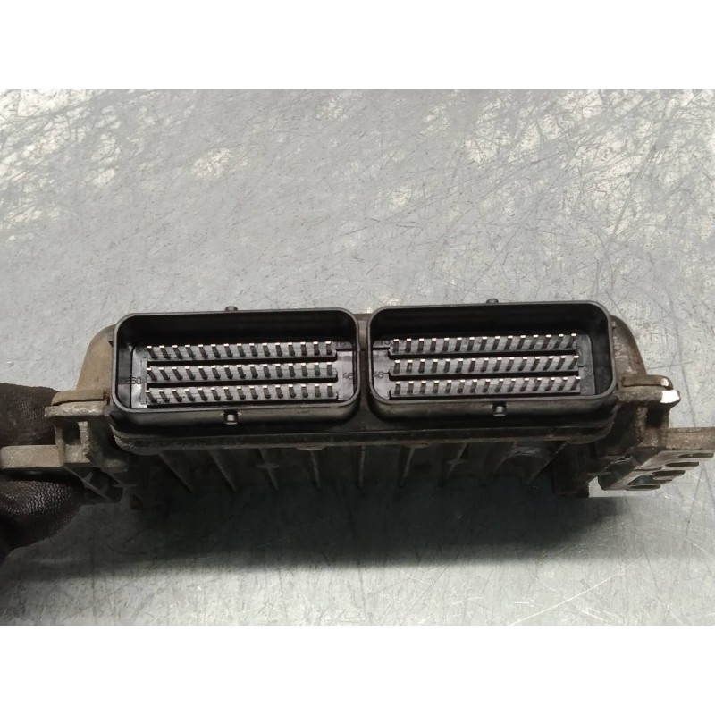 Recambio de centralita motor uce para renault megane i fase 2 berlina (ba0) 1.4 16v expression referencia OEM IAM S110138000B 82