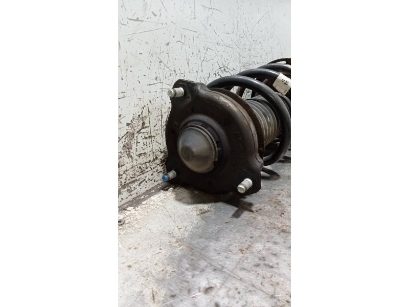 Recambio de amortiguador delantero derecho para kia sportage concept 2wd referencia OEM IAM   