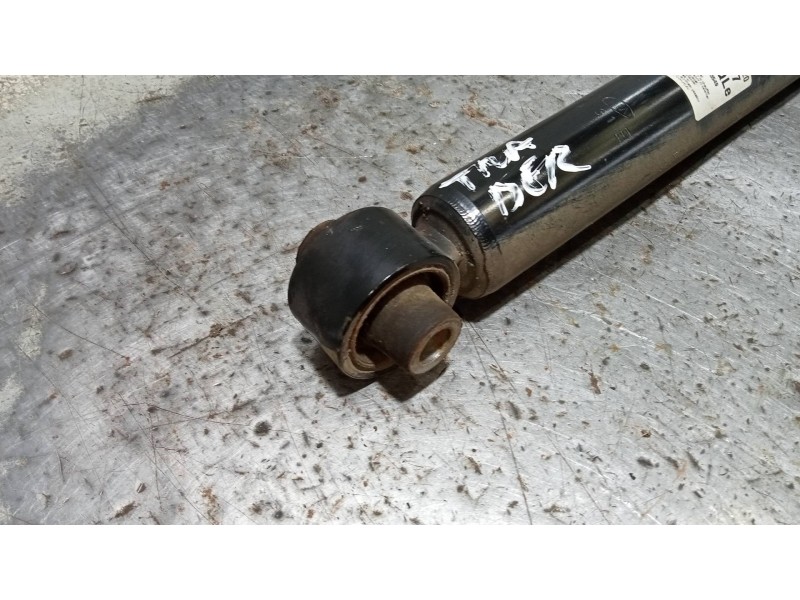 Recambio de amortiguador trasero derecho para kia sportage concept 2wd referencia OEM IAM 55300F1520  