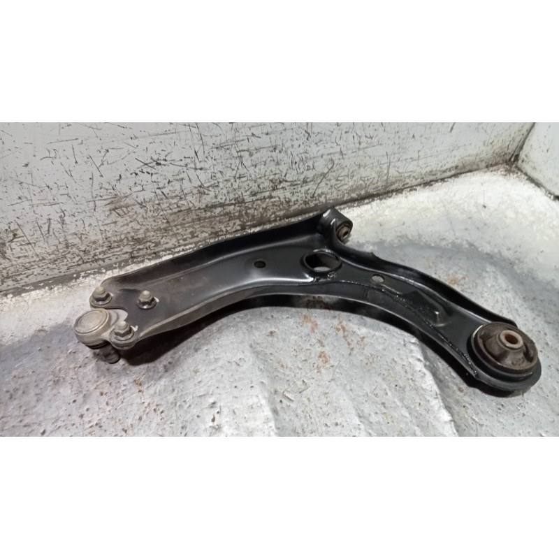 Recambio de brazo suspension inferior delantero derecho para kia sportage concept 2wd referencia OEM IAM 54501D7000  