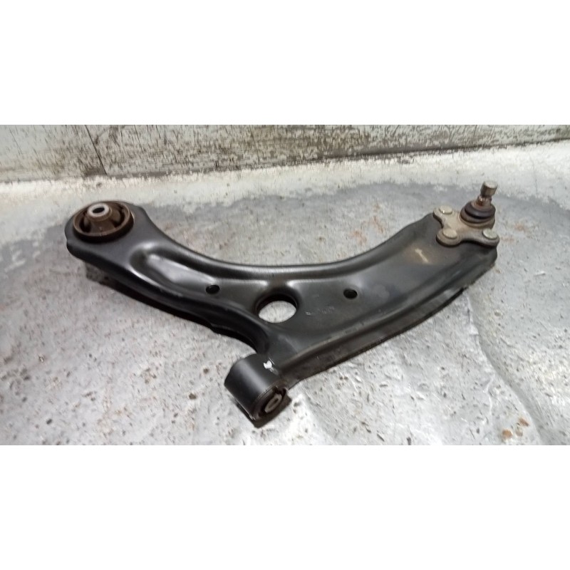 Recambio de brazo suspension inferior delantero izquierdo para kia sportage concept 2wd referencia OEM IAM   