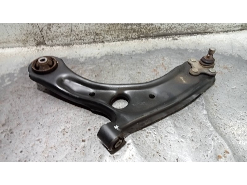 Recambio de brazo suspension inferior delantero izquierdo para kia sportage concept 2wd referencia OEM IAM   