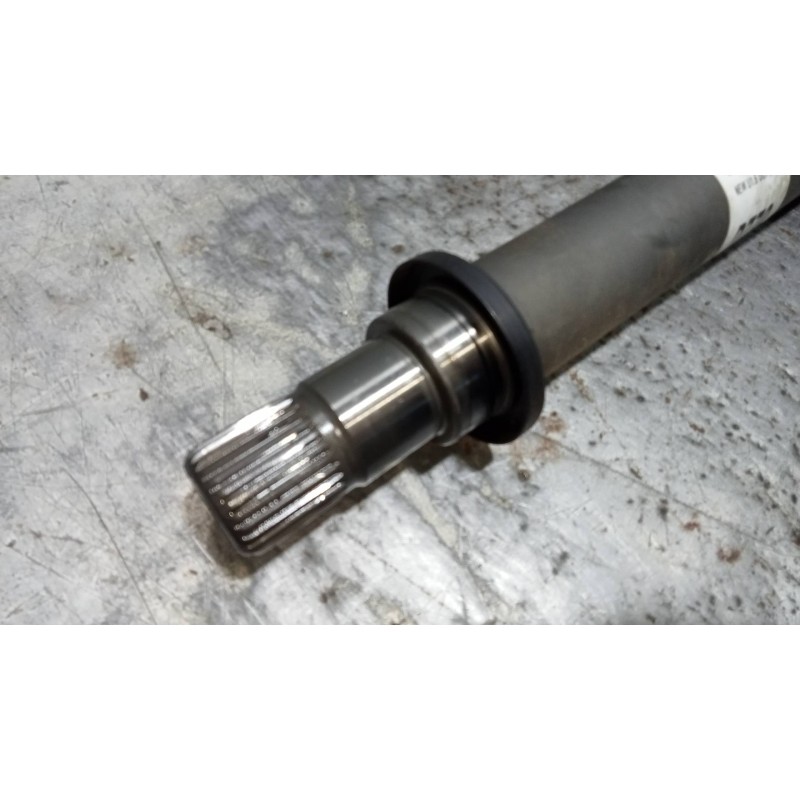 Recambio de transmision delantera derecha para kia sportage concept 2wd referencia OEM IAM 49560D7700  