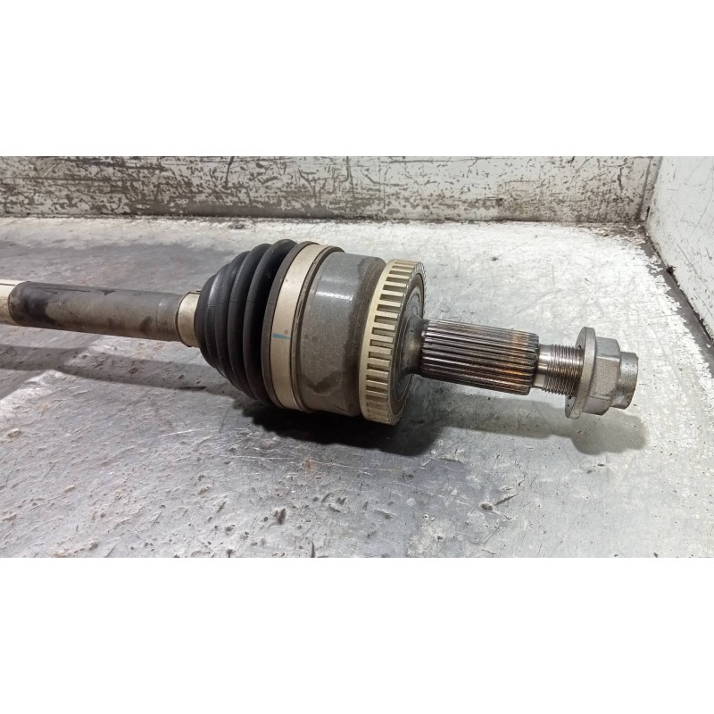 Recambio de transmision delantera derecha para kia sportage concept 2wd referencia OEM IAM 49560D7700  