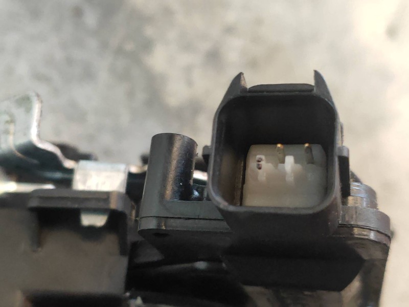 Recambio de motor cierre centralizado trasero izquierdo para kia picanto 1.1 crdi active referencia OEM IAM   5P