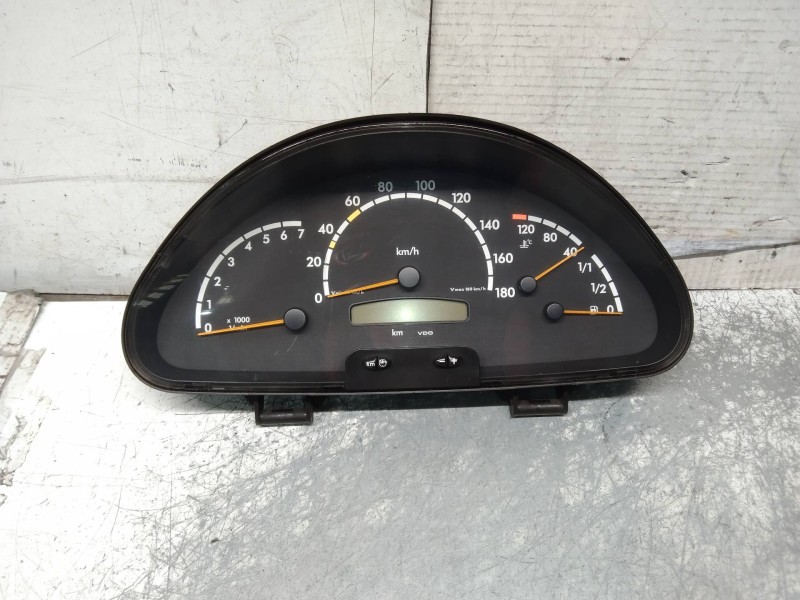 Recambio de cuadro instrumentos para mercedes sprinter 02.00  caja cerrada 213 cdi (901.6/902.661-662) referencia OEM IAM A00144