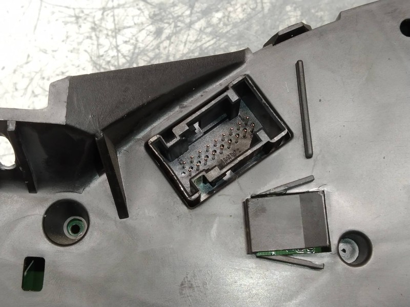 Recambio de cuadro instrumentos para mercedes sprinter 02.00  caja cerrada 213 cdi (901.6/902.661-662) referencia OEM IAM A00144