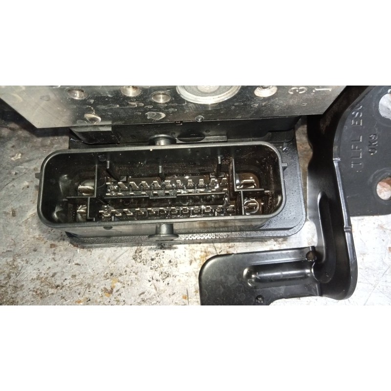 Recambio de abs para kia sportage concept 2wd referencia OEM IAM 58920F1580  