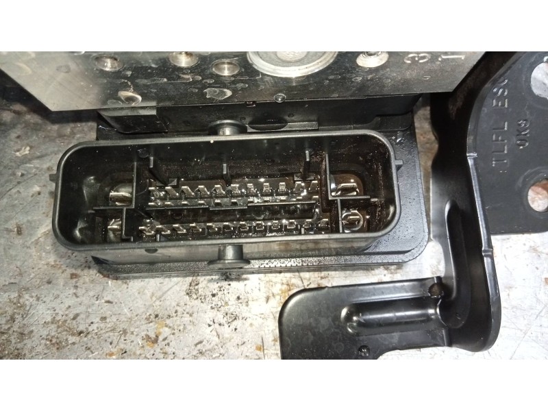 Recambio de abs para kia sportage concept 2wd referencia OEM IAM 58920F1580  