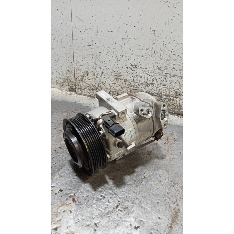 Recambio de compresor aire acondicionado para kia sportage concept 2wd referencia OEM IAM CA500NFJCB04  