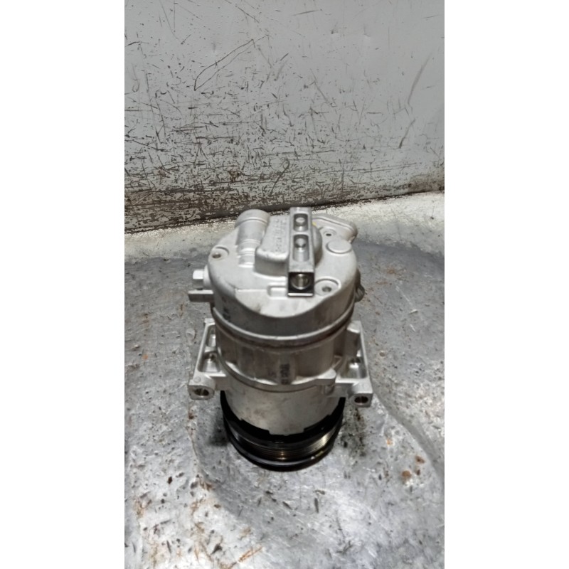 Recambio de compresor aire acondicionado para kia sportage concept 2wd referencia OEM IAM CA500NFJCB04  
