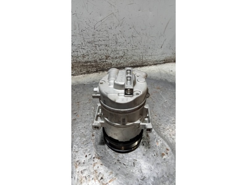 Recambio de compresor aire acondicionado para kia sportage concept 2wd referencia OEM IAM CA500NFJCB04  