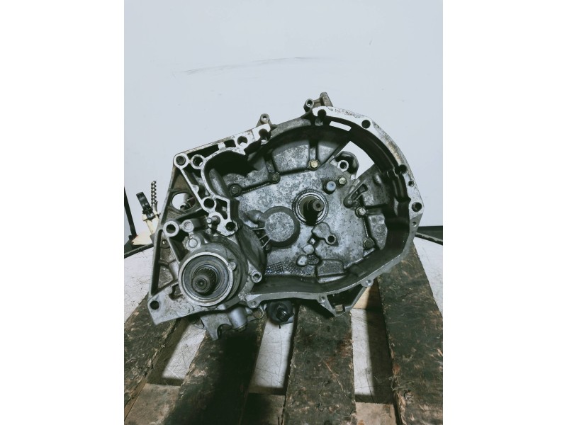 Recambio de caja cambios para renault rapid/express (f40) 1.9 d familiar (f40p) referencia OEM IAM JB3069 C044696 5V