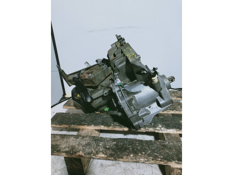Recambio de caja cambios para renault rapid/express (f40) 1.9 d familiar (f40p) referencia OEM IAM JB3069 C044696 5V