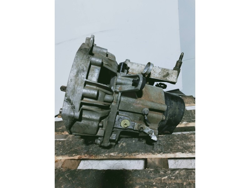 Recambio de caja cambios para renault rapid/express (f40) 1.9 d familiar (f40p) referencia OEM IAM JB3069 C044696 5V