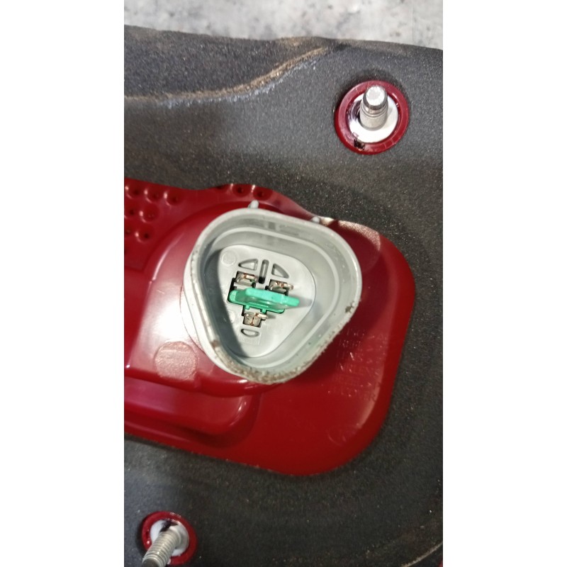 Recambio de piloto trasero izquierdo interior para kia sportage concept 2wd referencia OEM IAM 92405F1600  