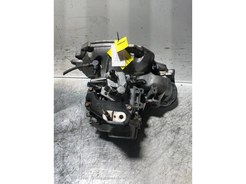 Recambio de caja cambios para daewoo nubira berlina 1.8 cat referencia OEM IAM CU009993 BC372 