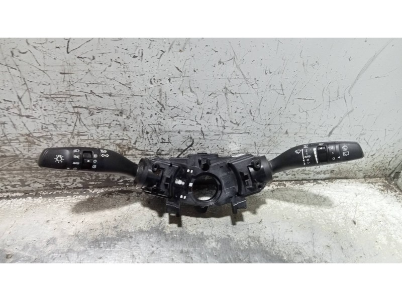 Recambio de mando luces para kia sportage concept 2wd referencia OEM IAM 93404D9962  
