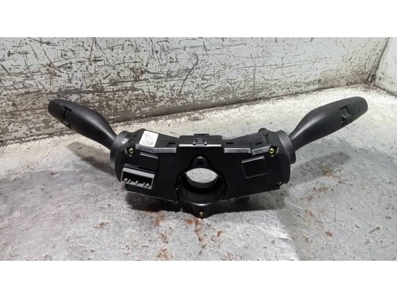 Recambio de mando luces para kia sportage concept 2wd referencia OEM IAM 93404D9962  