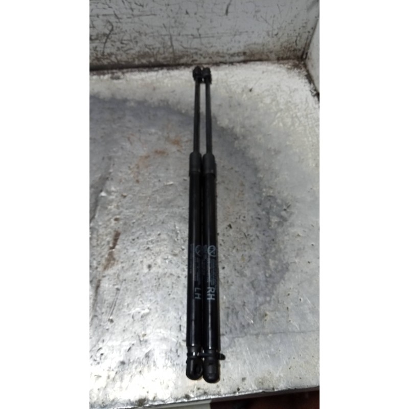 Recambio de amortiguadores maletero / porton para kia sportage concept 2wd referencia OEM IAM 81770F1000  