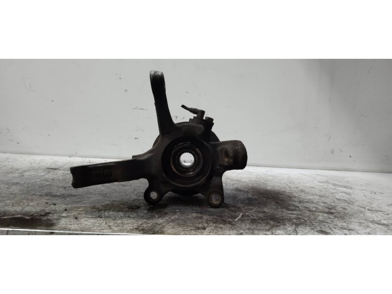 Recambio de mangueta delantera derecha para nissan almera (n16/e) acenta referencia OEM IAM   