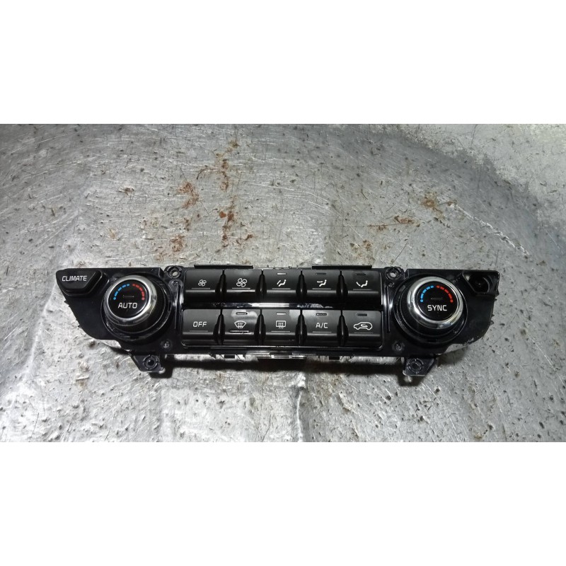 Recambio de mando calefaccion / aire acondicionado para kia sportage concept 2wd referencia OEM IAM 97250F1CB0FHV  