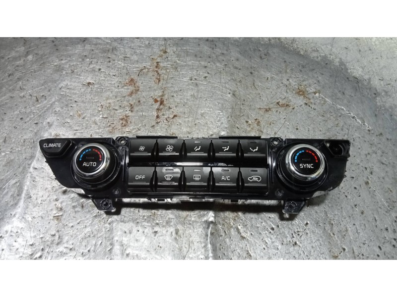 Recambio de mando calefaccion / aire acondicionado para kia sportage concept 2wd referencia OEM IAM 97250F1CB0FHV  