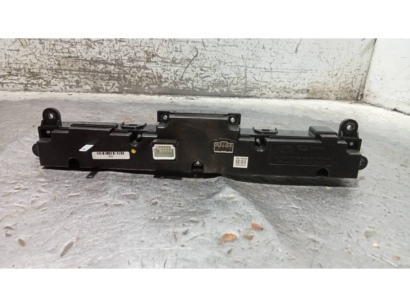 Recambio de mando multifuncion para kia sportage concept 2wd referencia OEM IAM D996569210  