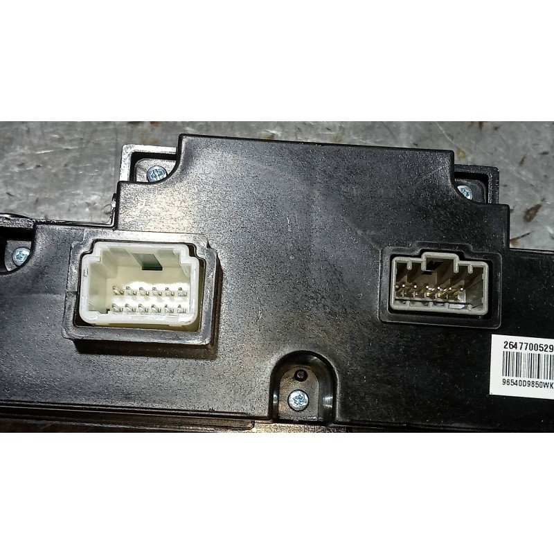 Recambio de mando multifuncion para kia sportage concept 2wd referencia OEM IAM D996569210  