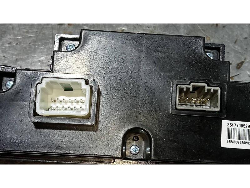 Recambio de mando multifuncion para kia sportage concept 2wd referencia OEM IAM D996569210  