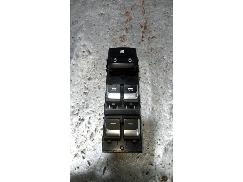 Recambio de mando elevalunas delantero izquierdo para kia sportage concept 2wd referencia OEM IAM 93570F1070  