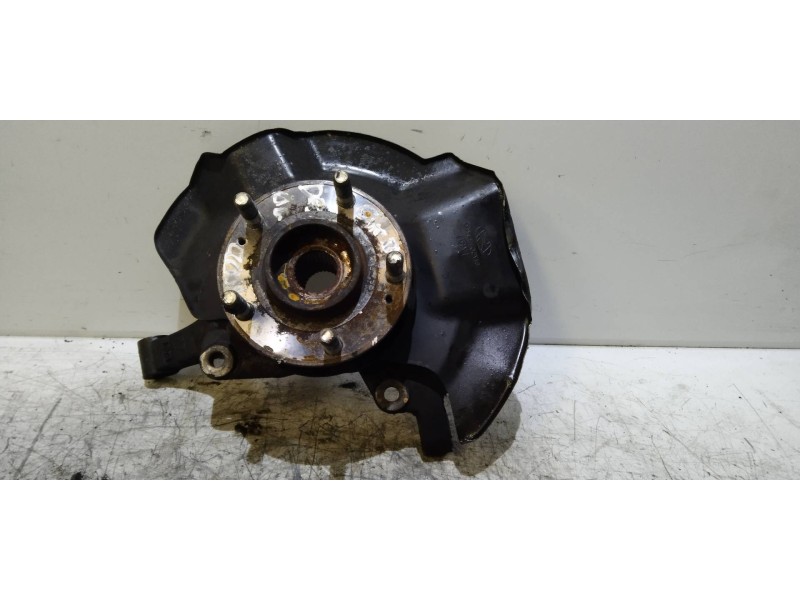 Recambio de mangueta delantera derecha para hyundai sonata (nf) 2.0 crdi comfort i referencia OEM IAM 517563J700  