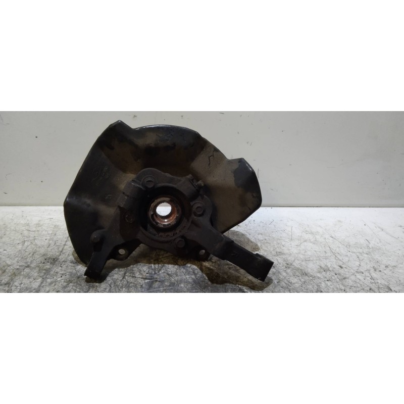 Recambio de mangueta delantera derecha para hyundai sonata (nf) 2.0 crdi comfort i referencia OEM IAM 517563J700  
