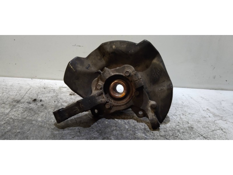 Recambio de mangueta delantera izquierda para hyundai sonata (nf) 2.0 crdi comfort i referencia OEM IAM 517553J700  