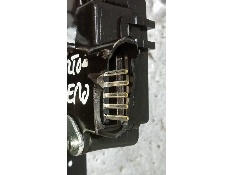 Recambio de motor cierre centralizado porton para kia sportage concept 2wd referencia OEM IAM   