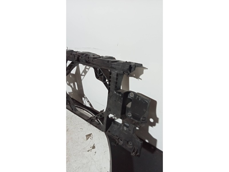 Recambio de panel frontal para renault megane iii berlina 5 p dynamique referencia OEM IAM   