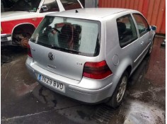 volkswagen golf iv berlina (1j1) del año 2002 2
